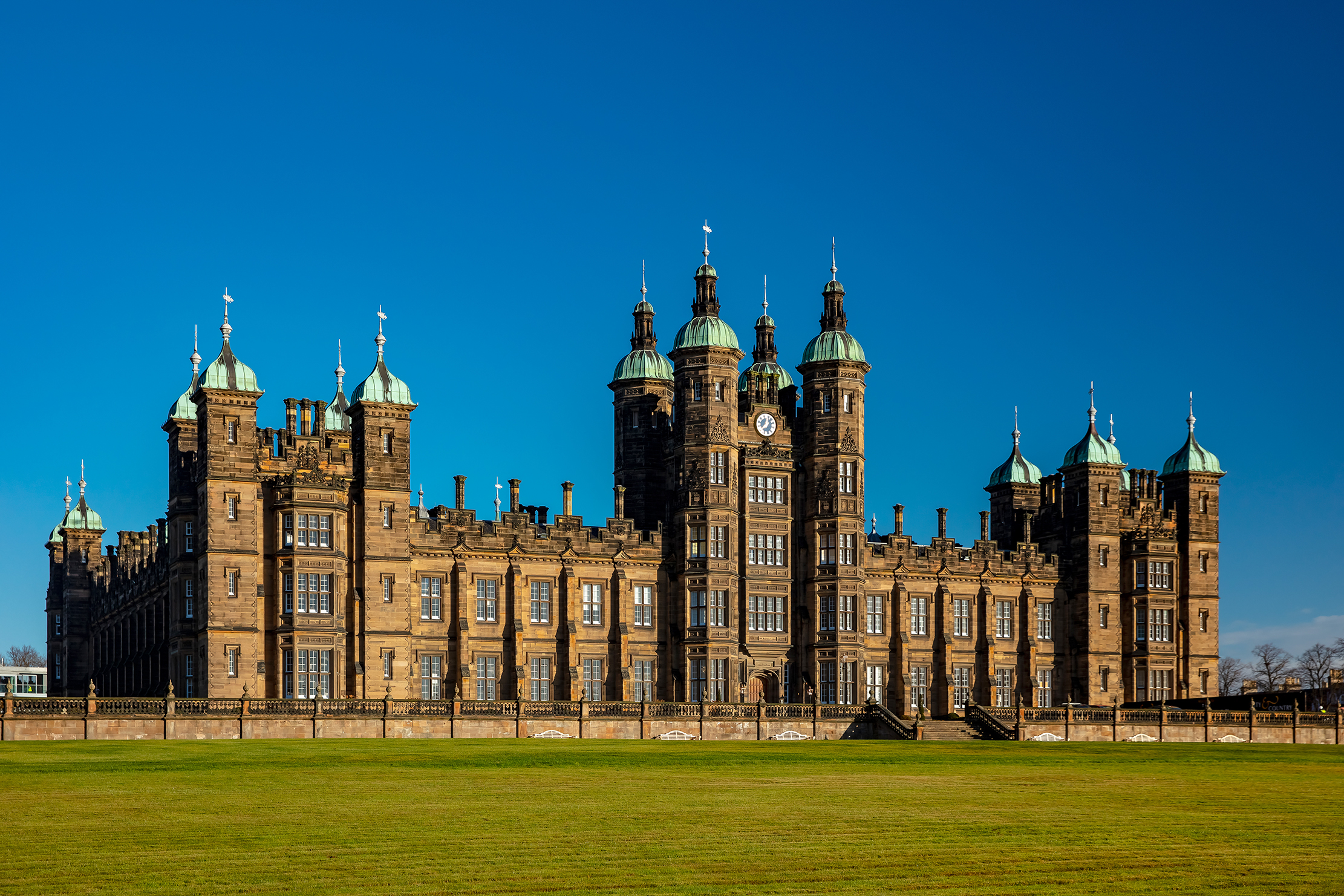 Sir William Playfair&#039;s Donaldson&#039;s is one of Edinburgh&#039;s great buildings, and was once mooted as a home for the Scottish Parliament. It&#039;s not a rather superb place to live.