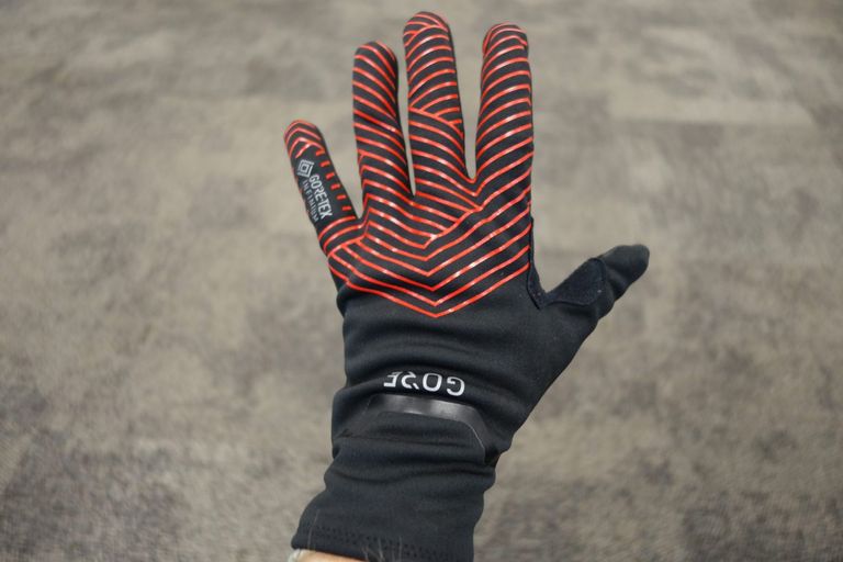 gore waterproof cycling gloves