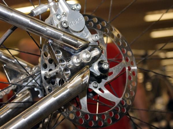 Baar's sliding dropout design includes more weld area for the adjoining stays to increase stiffness.