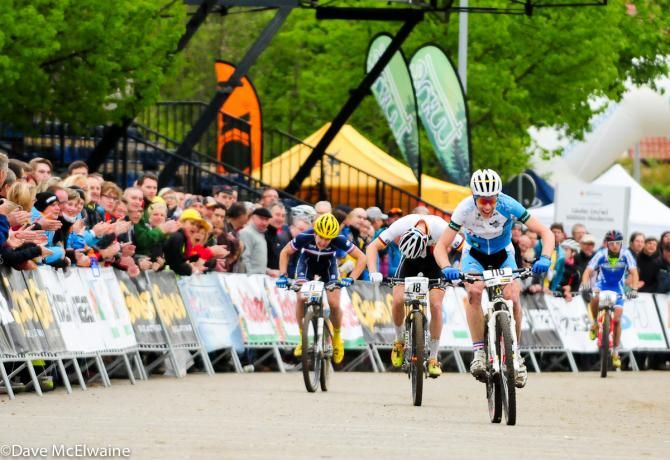 Raphael Gay (Creuse Oxygene) leading out a sprint finish