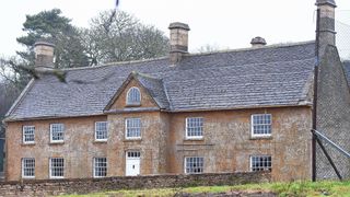 Property, Cottage, House, Building, Roof, Home, Farmhouse, Almshouse, Estate, Manor house,