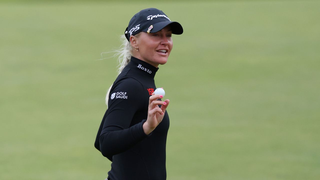 Charley Hull of England reacts to her birdie on the 18th green during Day One of the AIG Women&#039;s Open at St Andrews Old Course on August 22, 2024 in St Andrews, Scotland.