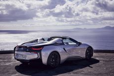 BMW i8 Roadster