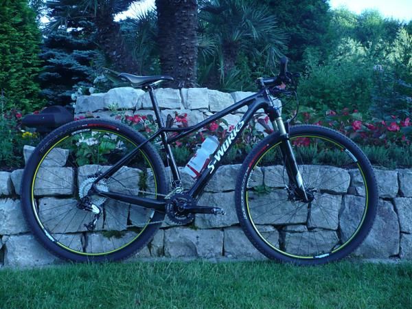 The 2012 Specialized Fate is the first women's carbon 29er hardtail in the world.