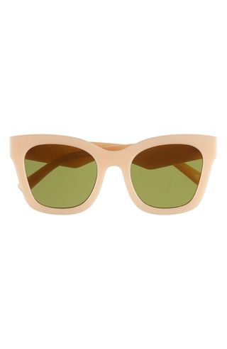 Showstopper D-Frame Sunglasses