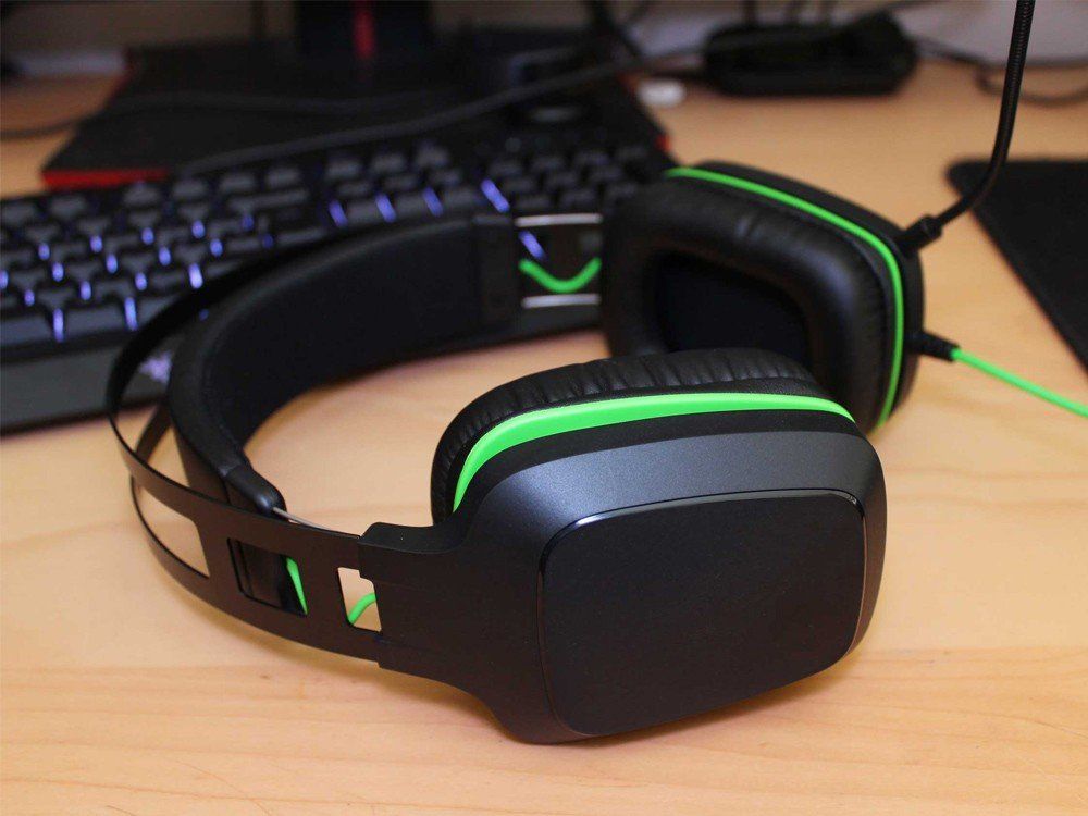 Enjoy virtual surround sound with $20 off the Razer Electra V2 headset ...