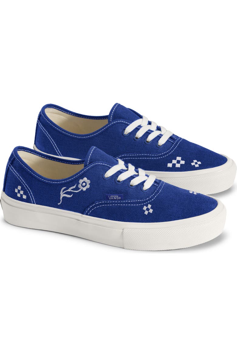 Gender Inclusive Authentic Sneaker