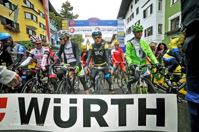 Awaiting the start of stage 4