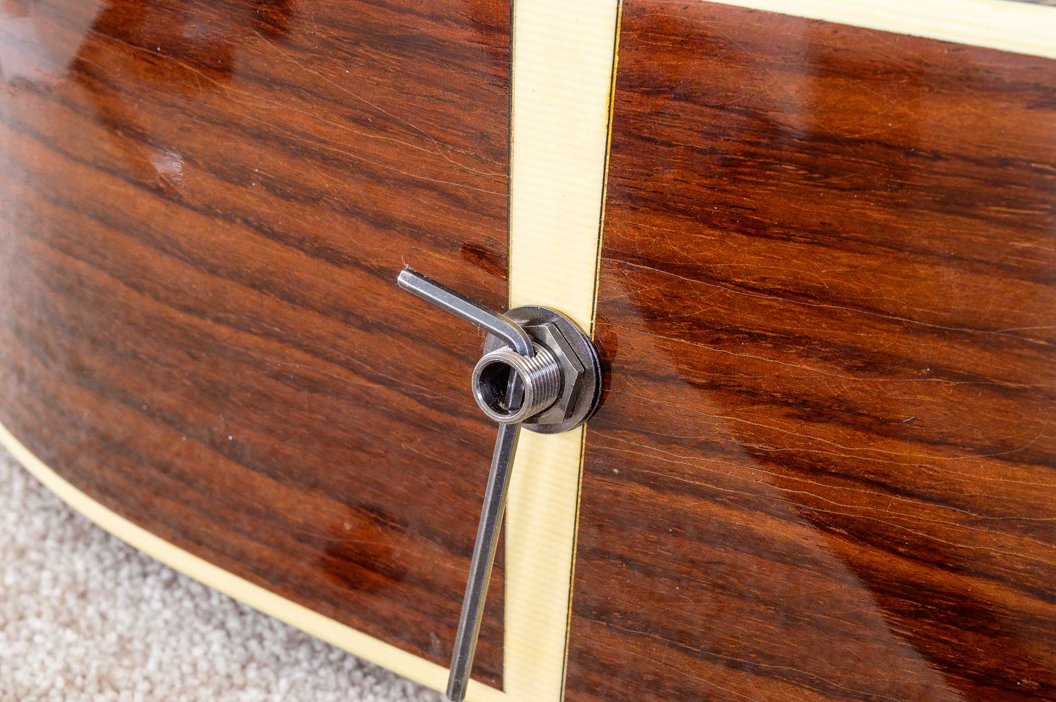 GIT539 Nitty Gritty: how to install an L.R. Baggs acoustic guitar pickup system.