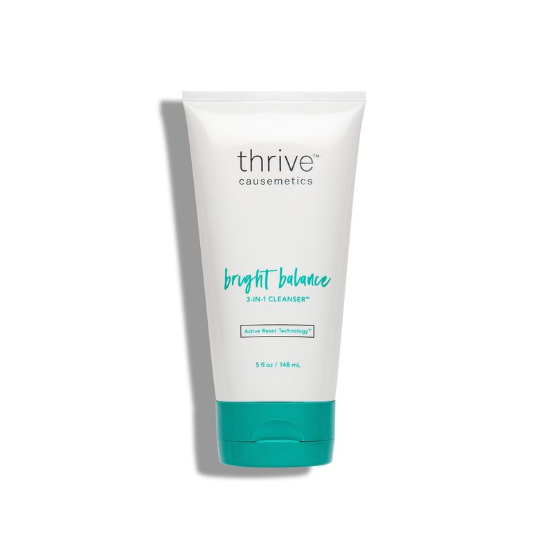 Thrive-Causmetics-Bright-Balance-Cleanser