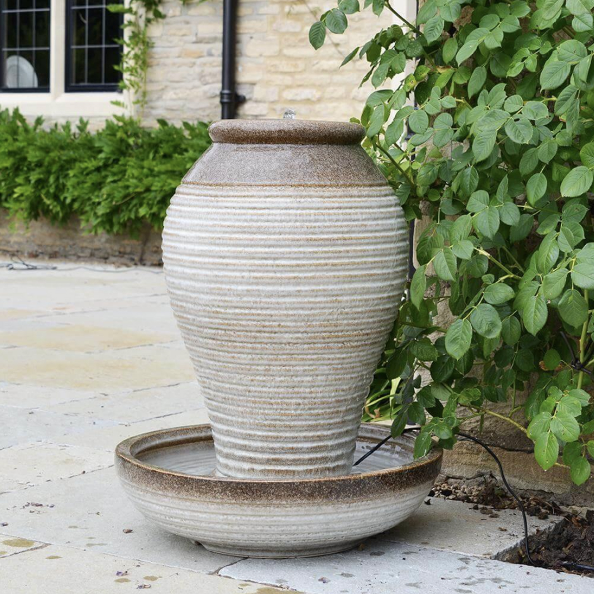 RIPPLE URN WATER FEATURE