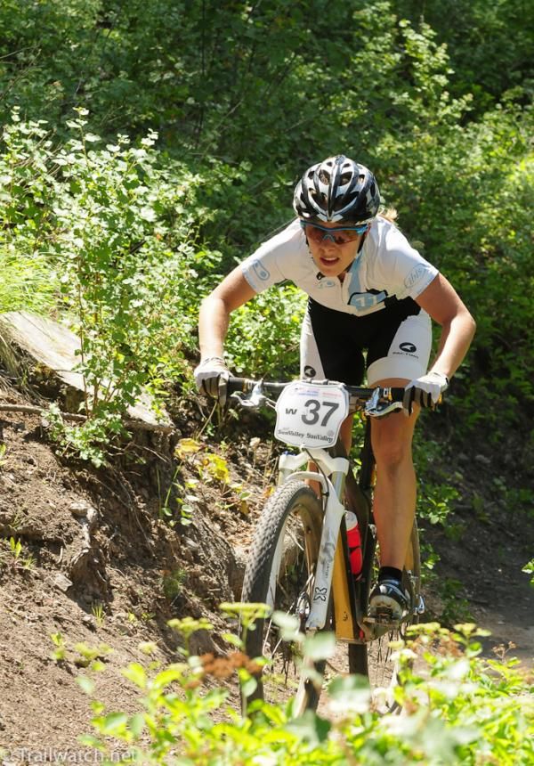 Chloe Woodruff (Crank Bros) has a sixth place ride