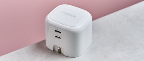 UGreen USB-C 40W on white surface