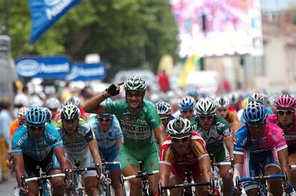 Boonen used his head but mostly his legs to overpower the other sprinters.