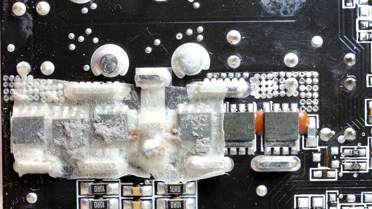 EVGA 1000 G6