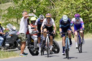 Mavi Garcia leads the breakaway on stage 4 at the Giro d'Italia Donne