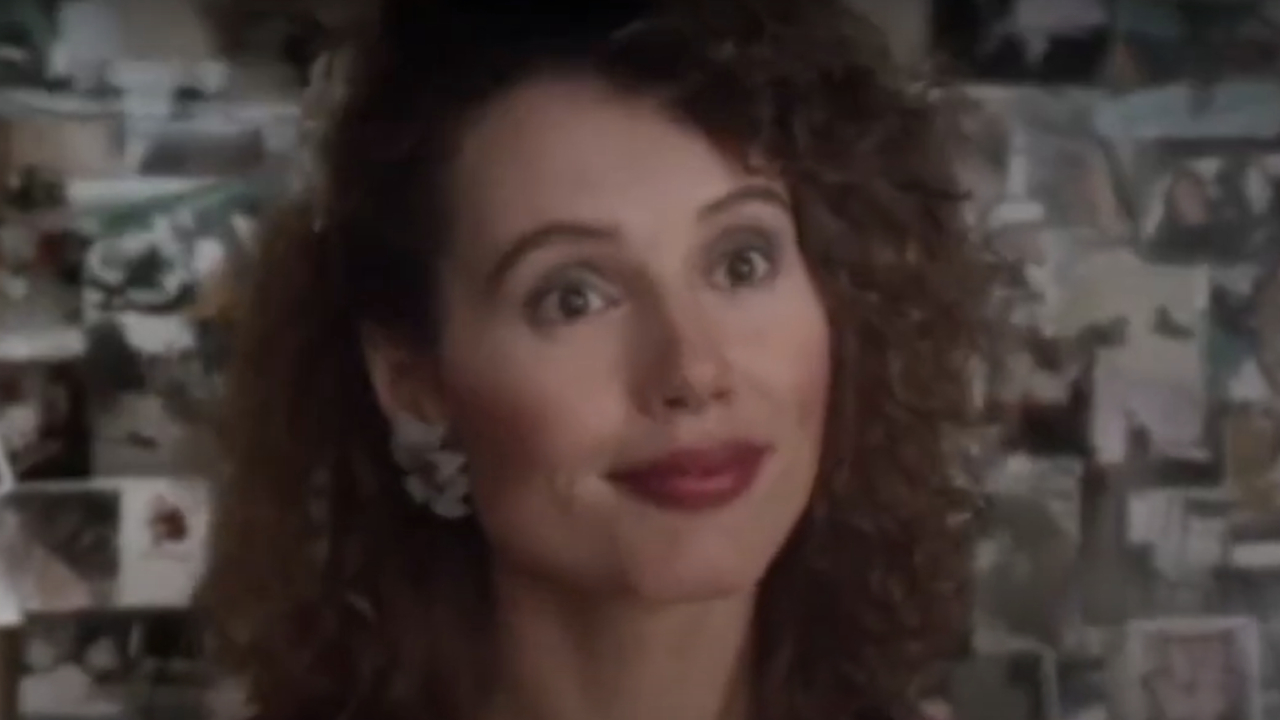 Geena Davis in The Accidental Tourist