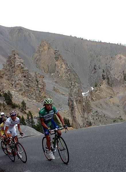Danilo Di Luca (Liquigas) climbs.