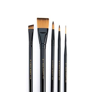 Product shot of some of the best acrylic paintbrushes