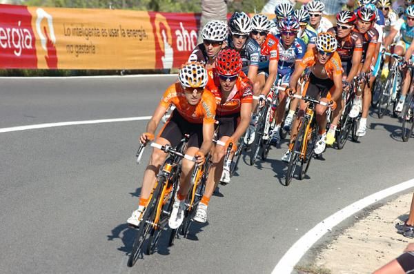 Euskaltel - Euskadi sets the pace at the front of the peloton for race leader Igor Anton.