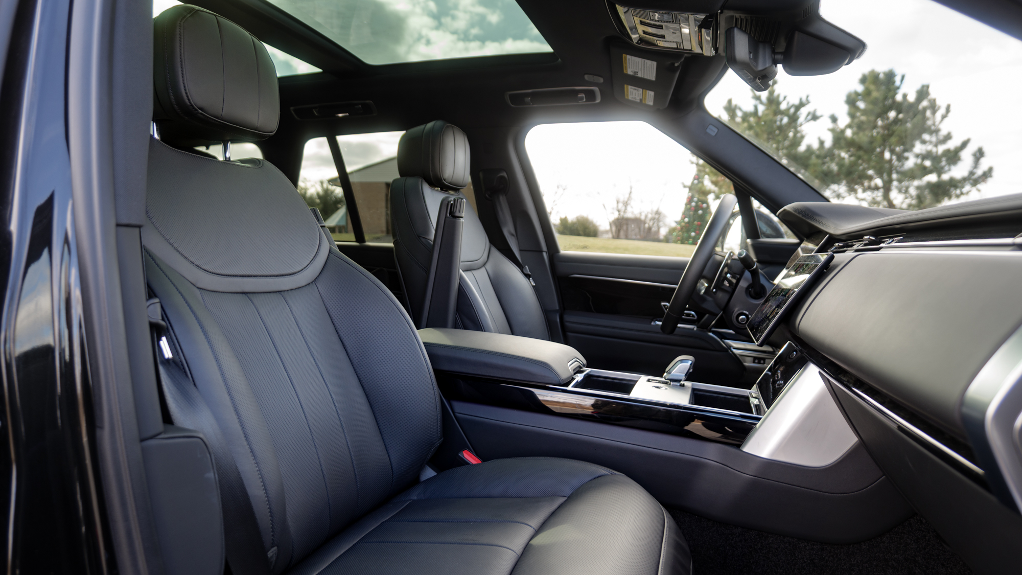 2025 Range Rover L460 test drive.