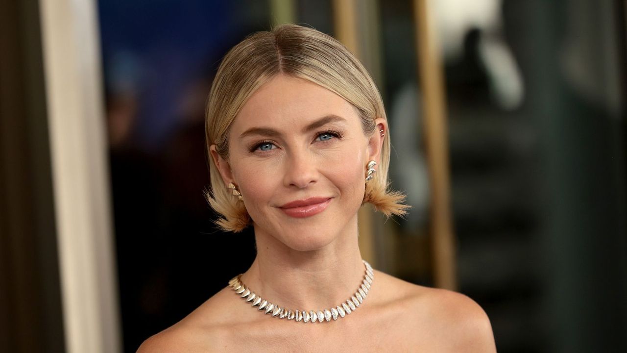 julianne hough at the tony awards on a neutral background