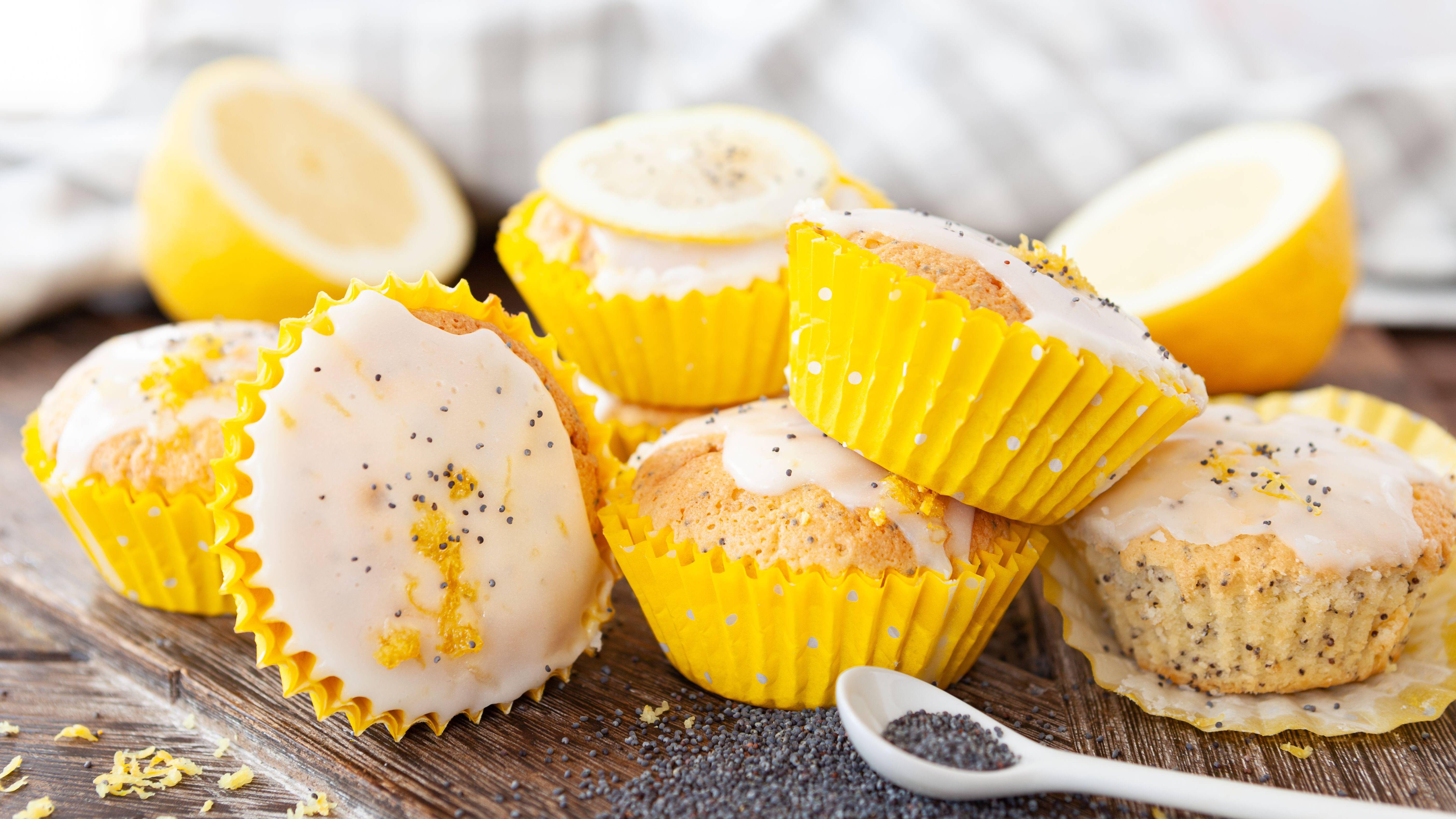 Lemon poppy seed cupcakes Baking Recipes GoodTo picture pic