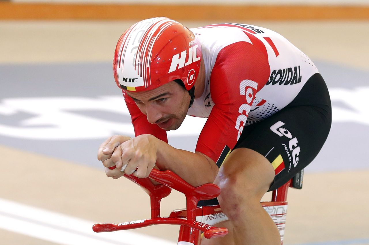 Victor Campenaerts wore a custom-sized HJC Adwatt helmet with no visor and a Vermarc skinsuit &ndash; without any gloves &ndash; to break the Hour Record in Mexico in April, 2019