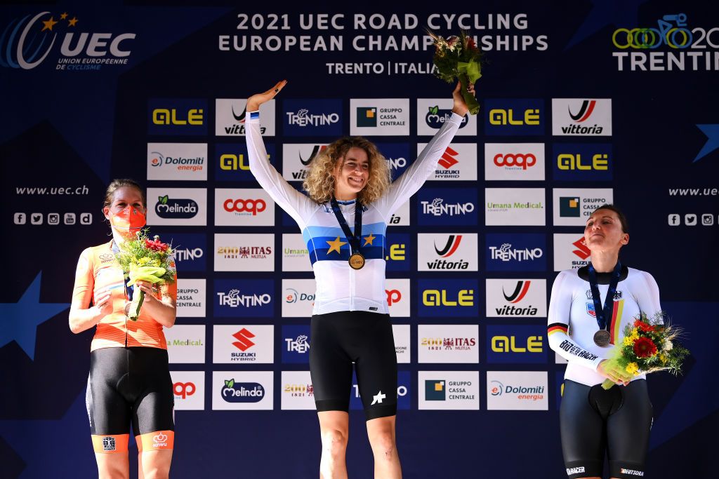 TRENTO ITALY SEPTEMBER 09 LR Silver medalist Ellen Van Dijk of The Netherlands gold medalist Marlen Reusser of Switzerland and bronze medalist Lisa Brennauer of Germany pose on the podium during the medal ceremony after the 27th UEC Road Cycling European Championships 2021 Elite Womens Individual Time Trial a 224km race from Trento to Trento UECcycling ITT on September 09 2021 in Trento Italy Photo by Justin SetterfieldGetty Images
