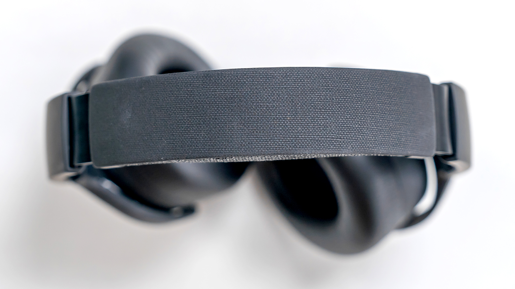 Top view of the headband on the Skullcandy Crusher ANC 2 headphones.