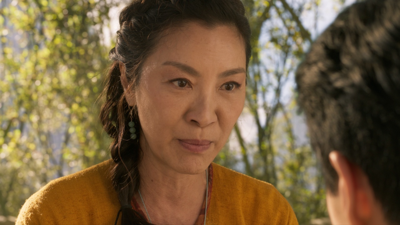 Michelle Yeoh em Shang-Chi e os Dez Anéis