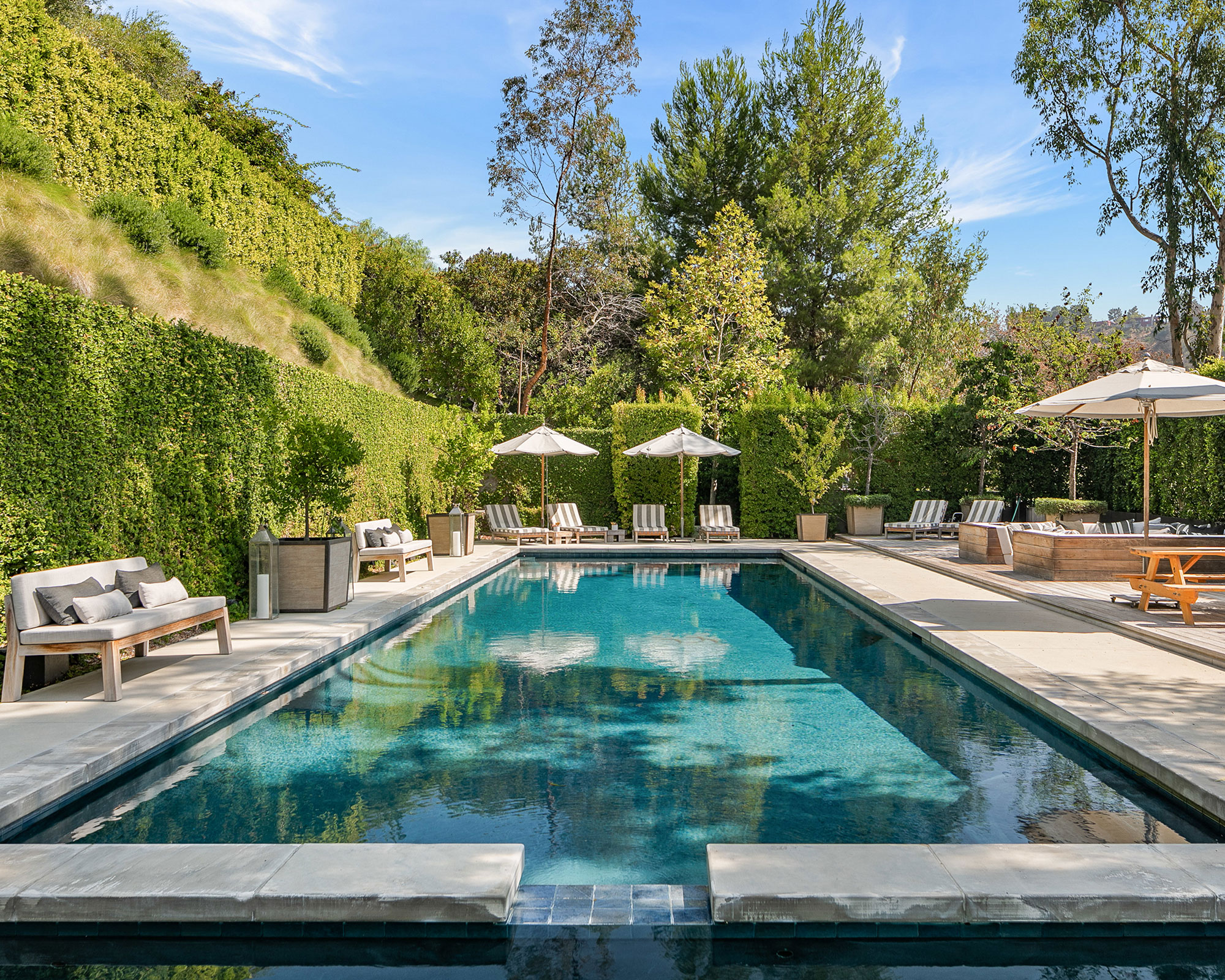 DJ Calvin Harris lists his California home for $25 million | Livingetc