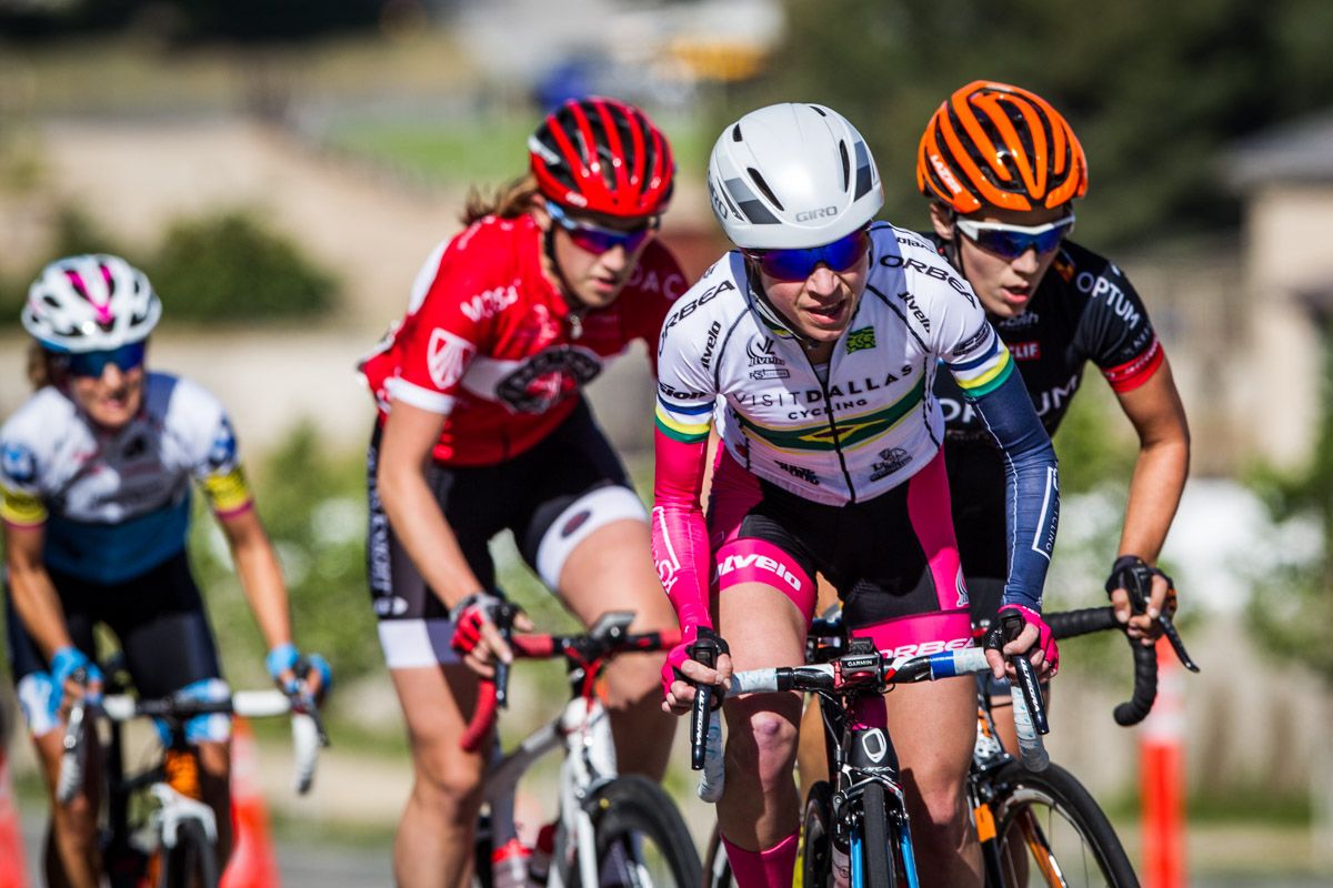 Flavia Oliveira (Visit Dallas) puts the pressure on going up the climb.