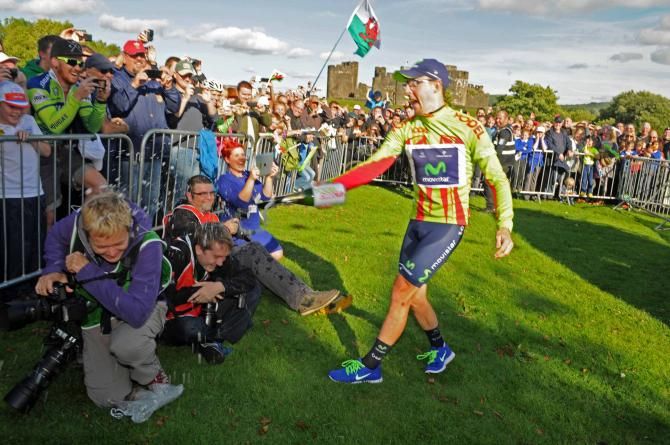 Angel Madrazo celebrates getting the sprint jersey