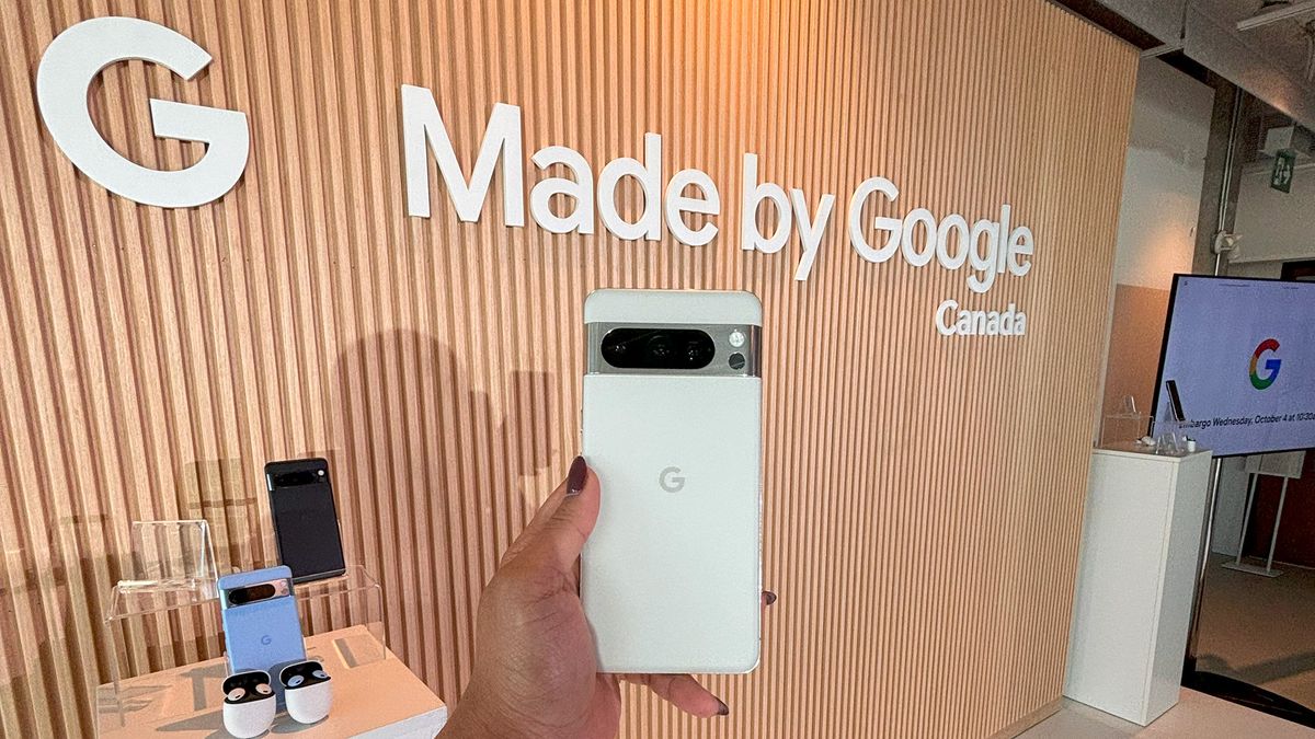 With the Pixel 8, Google just won the AI war