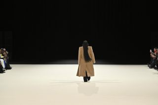 Naomi Campbell walking in Balman menswear Fall 2024