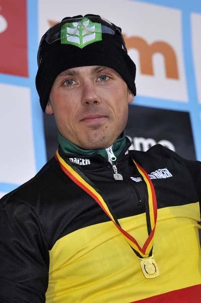 Sven Nys (Landbouwkrediet-Colnago) with his seventh Belgian 'cross championship jersey.