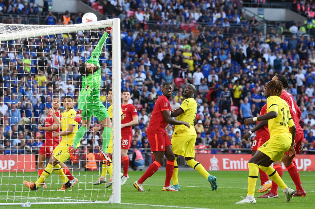 Liverpool bests Chelsea to win 1st FA Cup since 2006, keeps quad bid alive