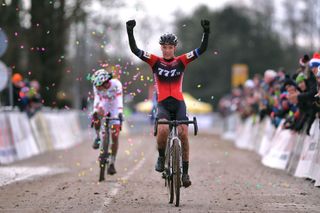 Elite Women - Cyclo-cross World Cup: Worst wins in Nommay
