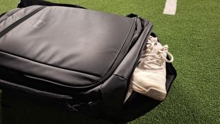 Stubble and Co Kit Bag review: trainer compartment