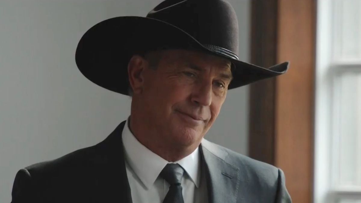 John Dutton in cowboy hat on Yellowstone