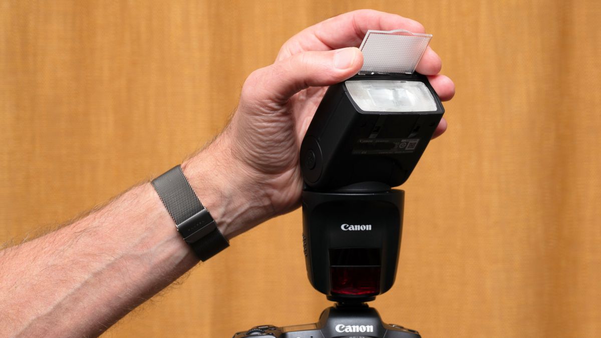 Canon Speedlite 470EXAI flashgun review Digital Camera World