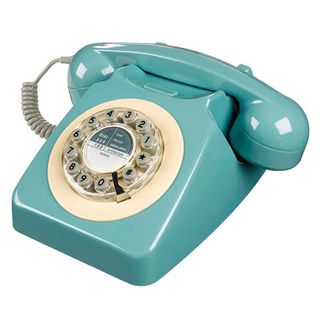 wild and wolf 746 phone with french blue