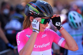 ASSISI ITALY SEPTEMBER 13 Start Annemiek Van Vleuten of The Netherlands and Team Mitchelton Scott Pink Leader Jersey during the 31st Giro dItalia Internazionale Femminile 2020 Stage 3 a 1422km stage from Santa Fiora to Assisi 413m GiroRosaIccrea GiroRosa on September 13 2020 in Assisi Italy Photo by Luc ClaessenGetty Images