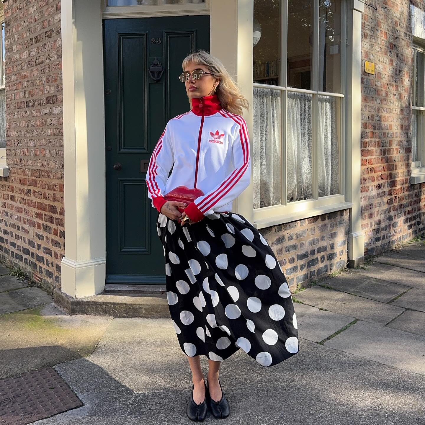 midi skirts and shoes