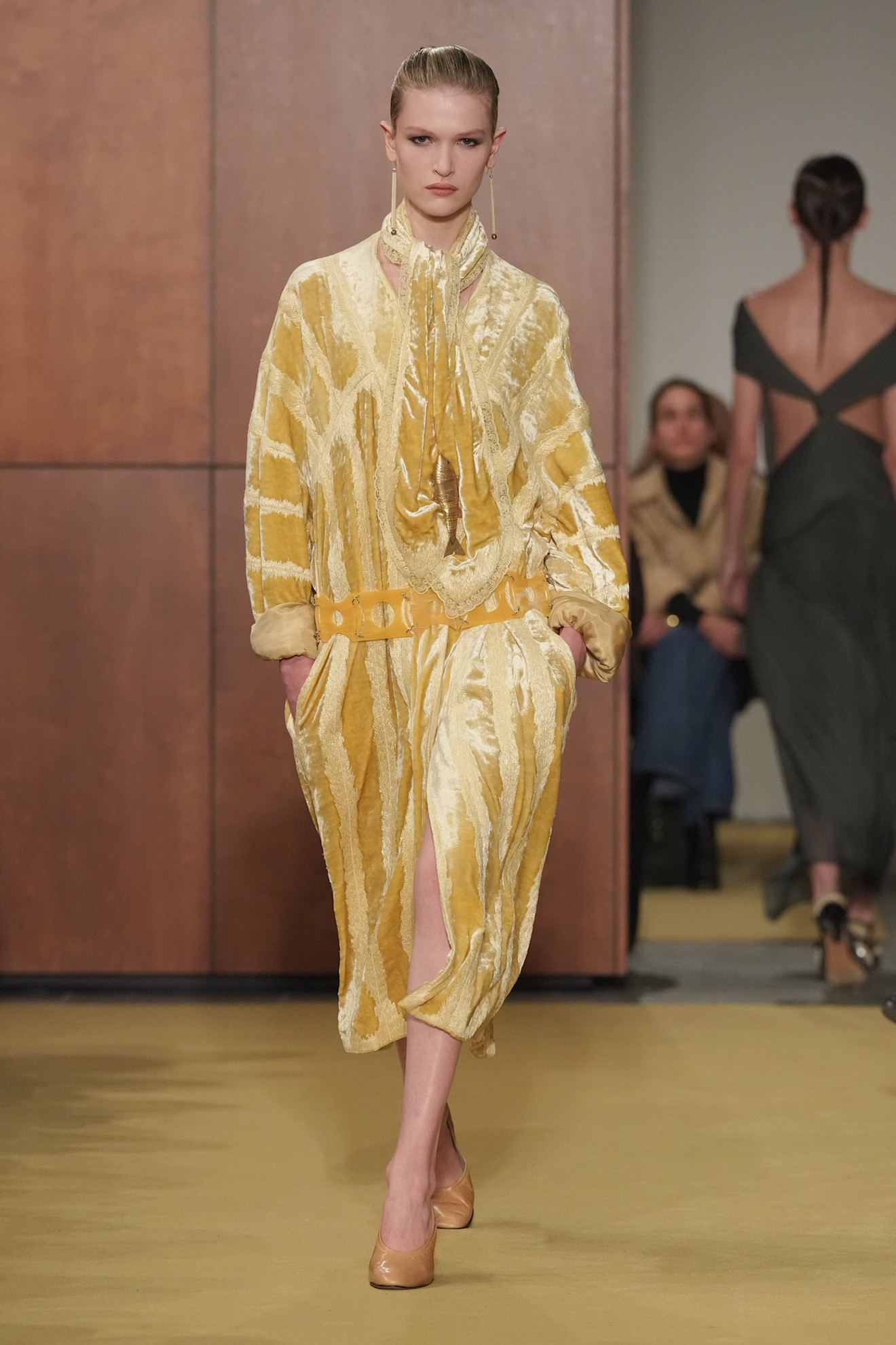 models on the Fall 2026 Tory Burch fashion show runway