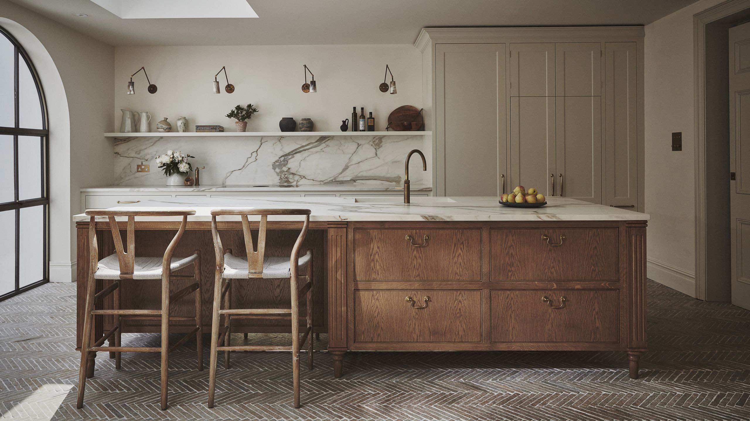 5 Design Tricks That Make Your Kitchen Feel Calmer | Livingetc