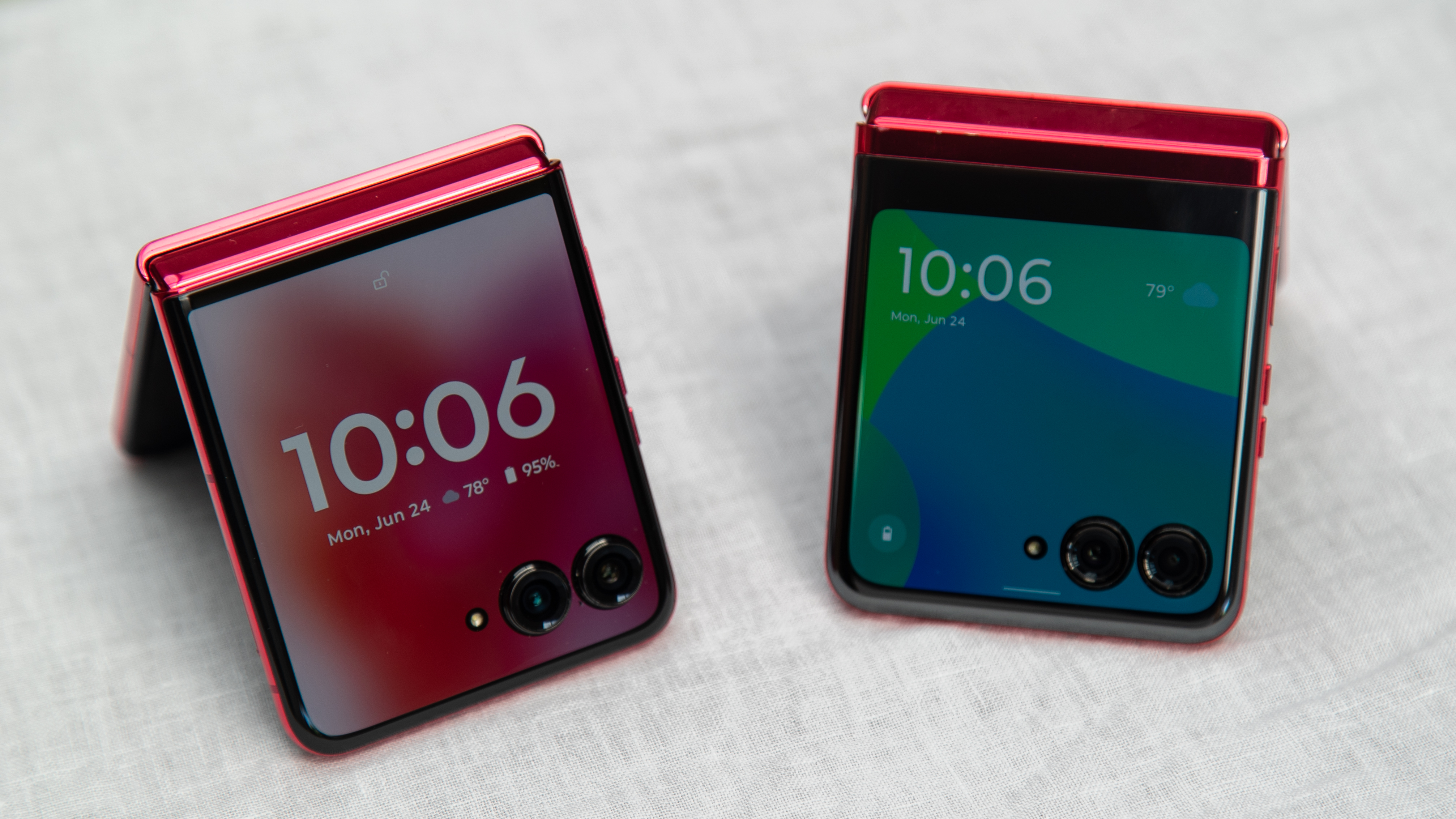 Motorola Razr Plus 2024 next to Motorola Razr Plus 2023