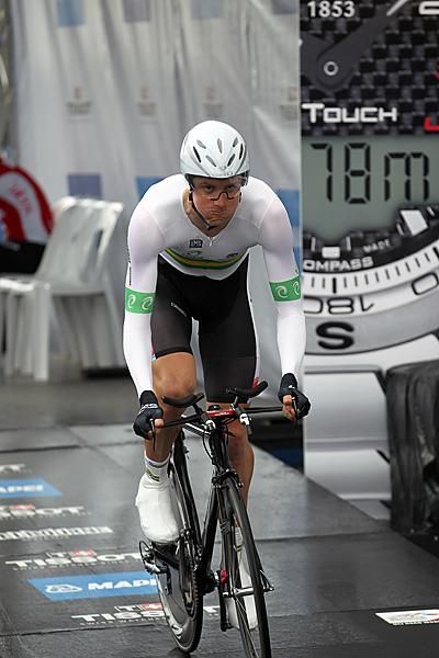 Luke Durbridge (Australia) starts
