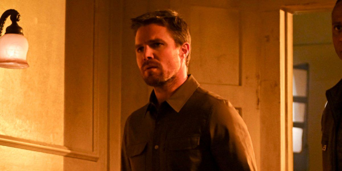 Is Arrow Bringing An Evil Batman Into The Arrow-verse? | Cinemablend